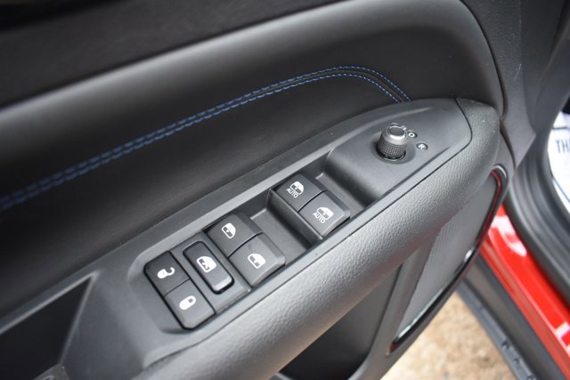 New 2026 Jeep Compass Latitude image 12