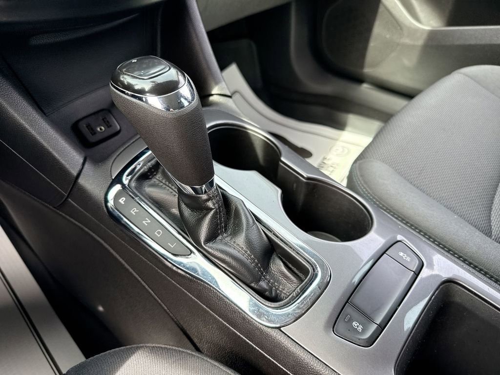 Used 2019 Chevrolet Cruze LT image 20