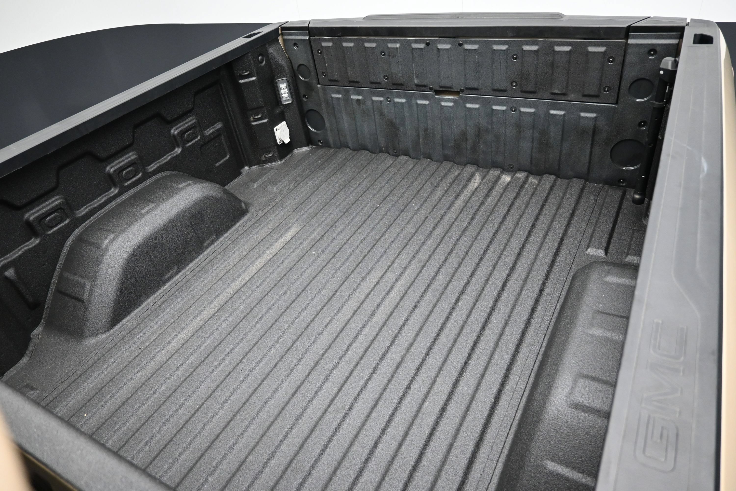 Used 2022 GMC Sierra 1500 Elevation RWD image 42