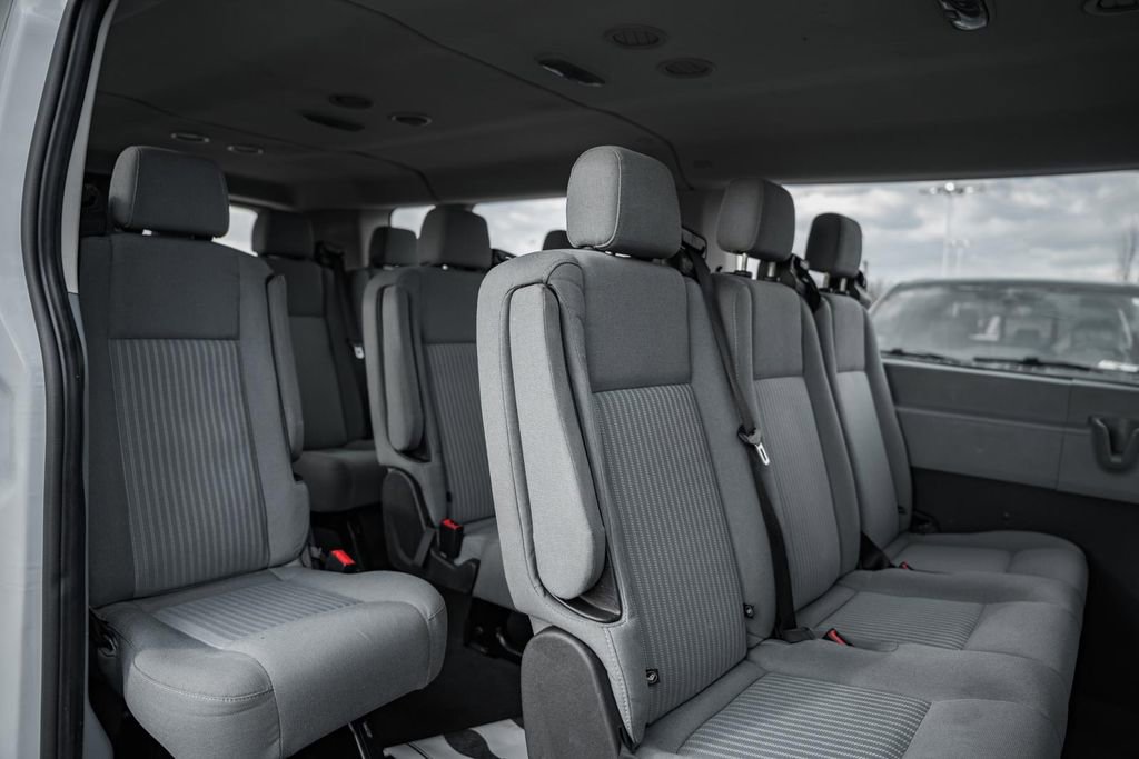 Used 2015 Ford Transit 350 XLT image 26