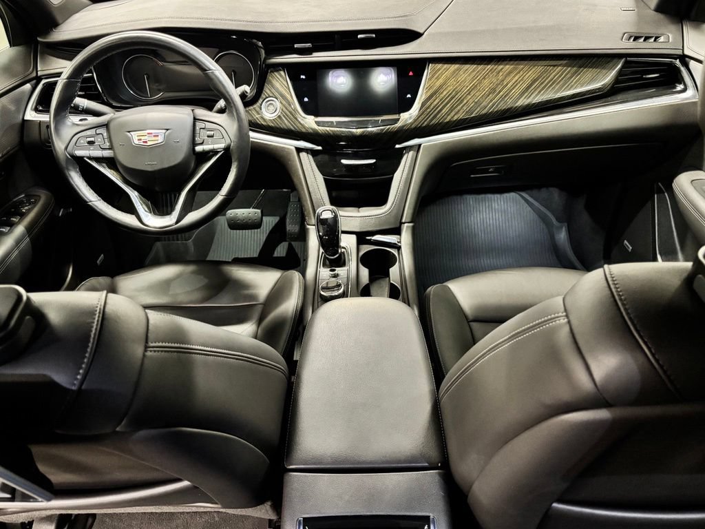 Used 2022 Cadillac XT6 Premium Luxury FWD image 12