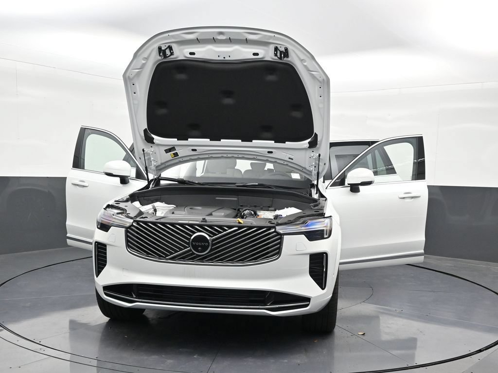New 2026 Volvo XC90 T8 Plus w/ Protection Package Premier AWD/4WD image 34