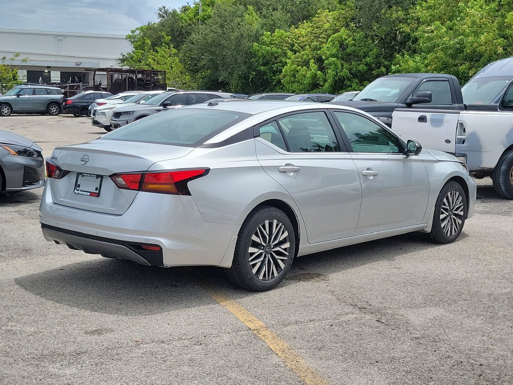 New 2026 Nissan Altima 2.5 SV FWD image 8