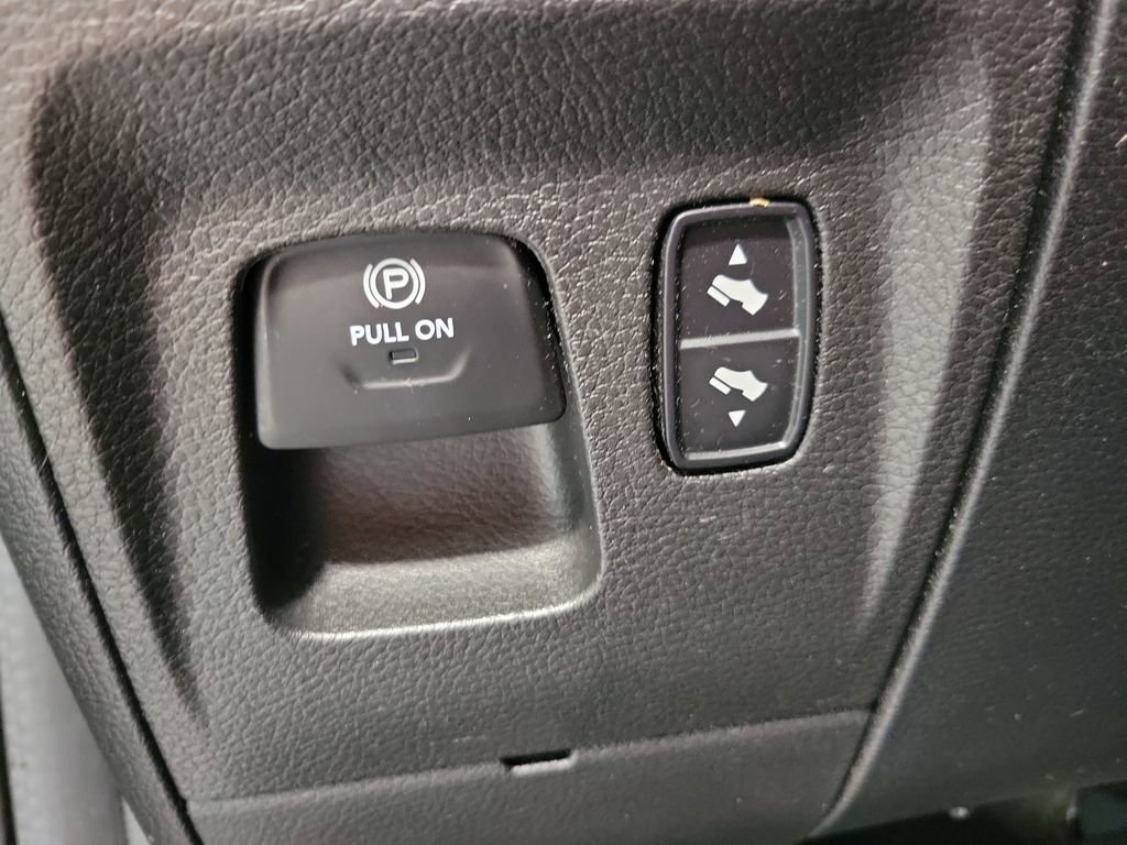 Used 2023 RAM 1500 Big Horn AWD/4WD image 37