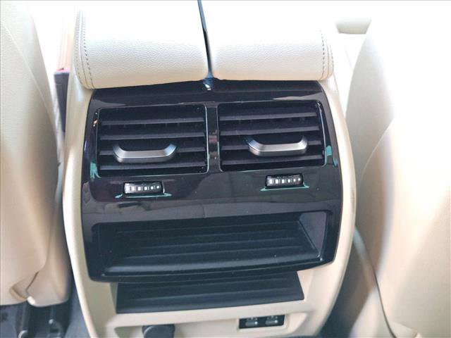 Used 2021 BMW 540i w/ Premium Package image 21