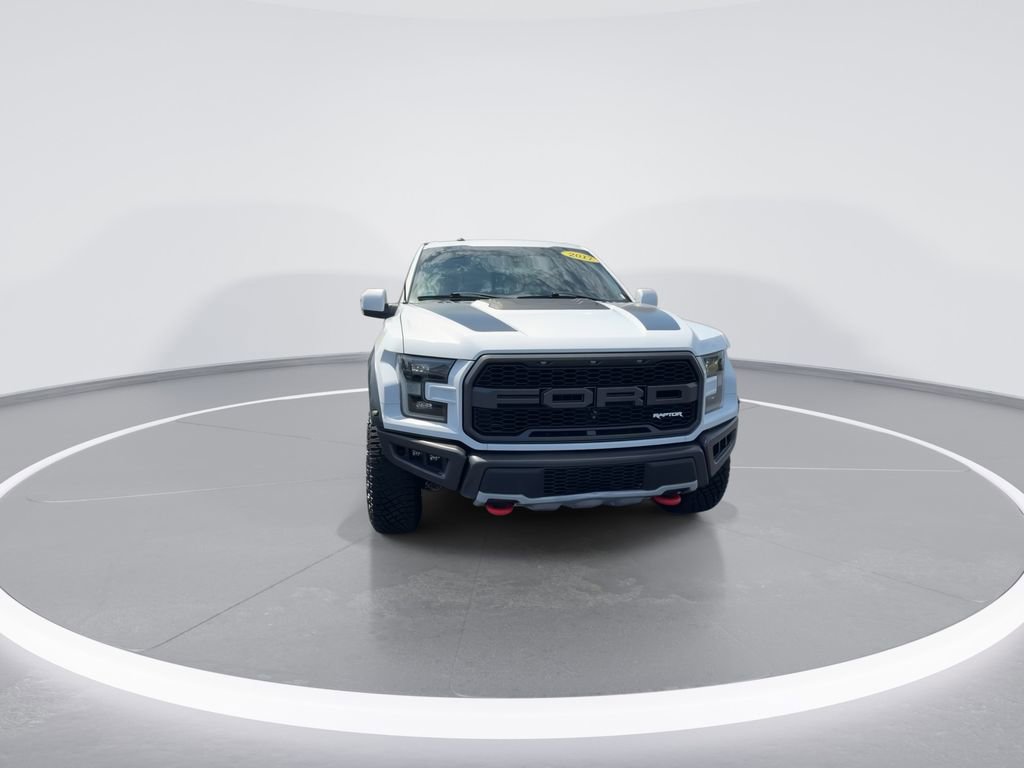 Used 2017 Ford F150 Raptor w/ Equipment Group 802A Luxury AWD/4WD image 3