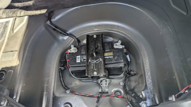 Used 2010 Chevrolet Camaro SS w/ RS Package RWD image 14