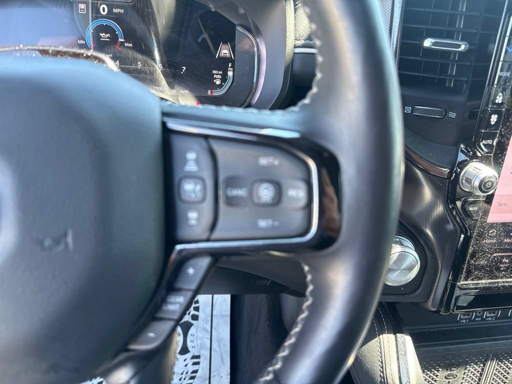Used 2025 RAM 1500 Limited AWD/4WD image 19