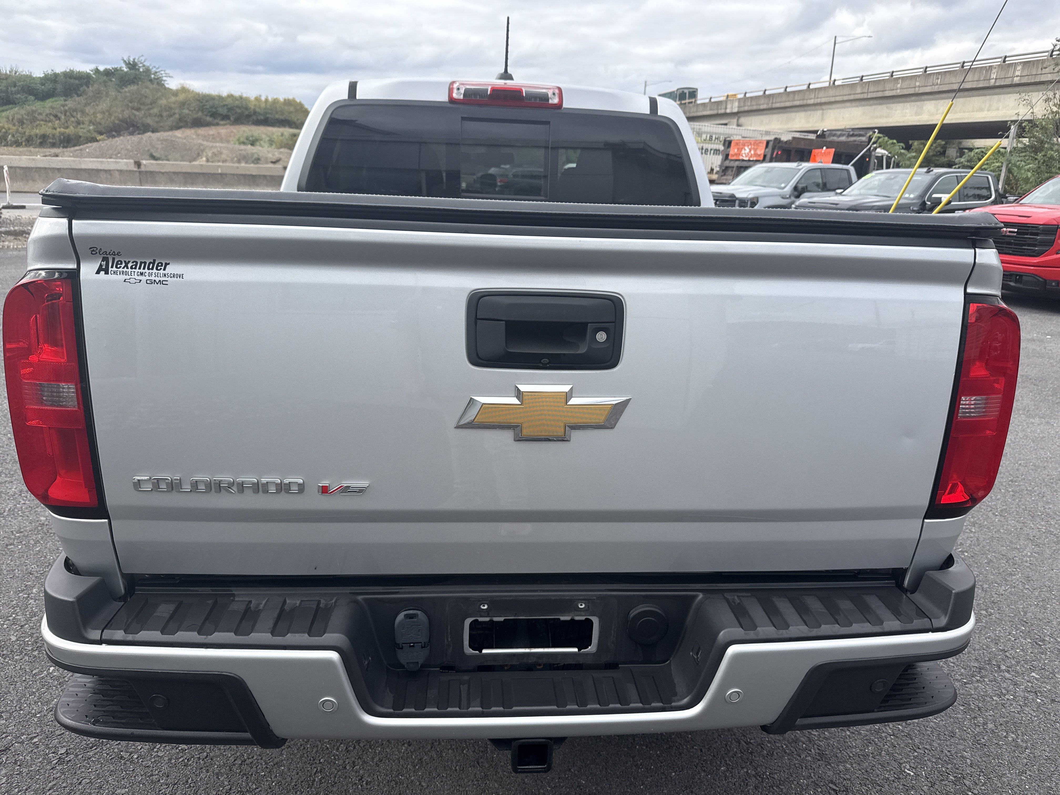 Used 2019 Chevrolet Colorado Z71 AWD/4WD image 4