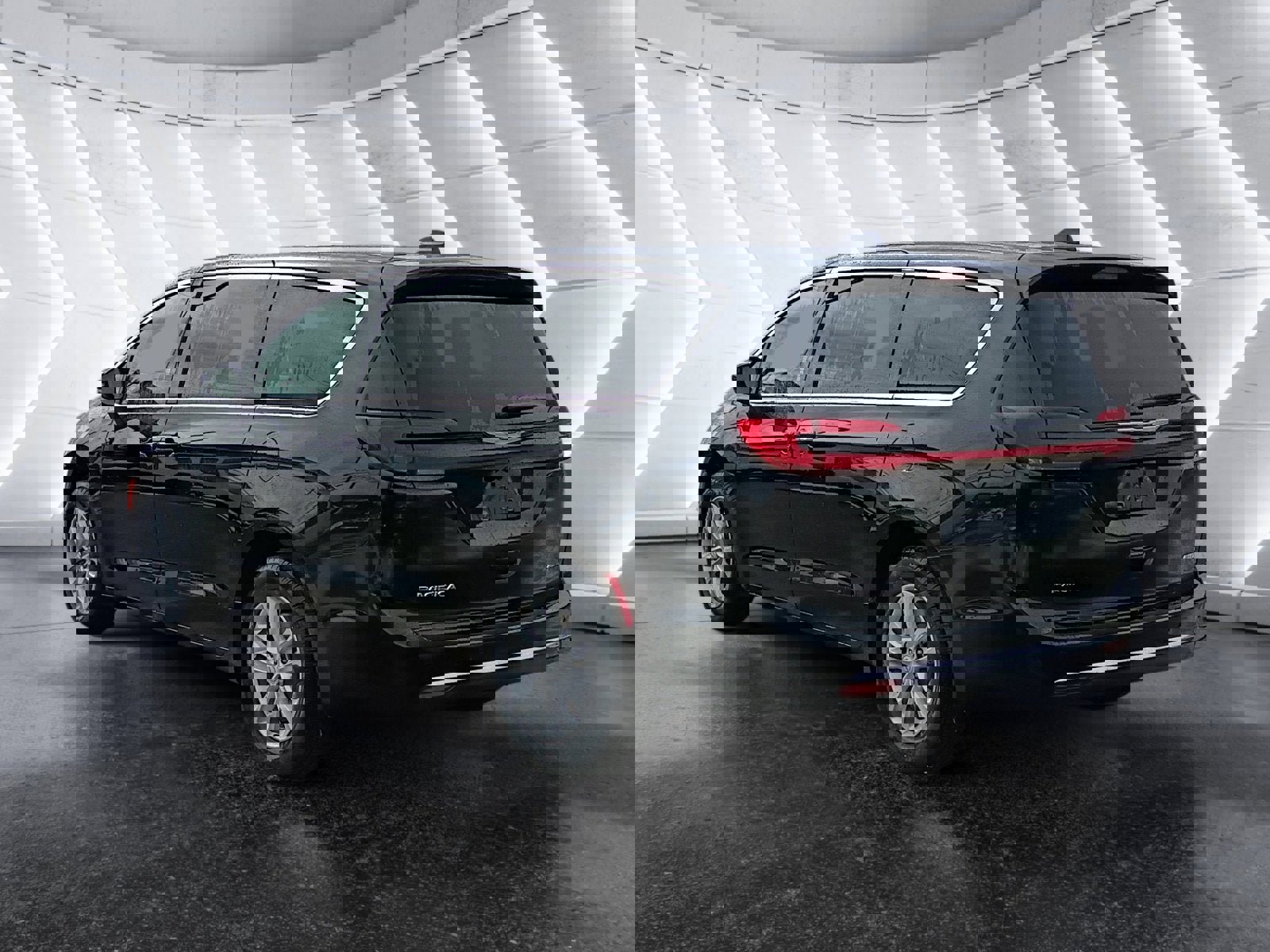 New 2026 Chrysler Pacifica Select image 4