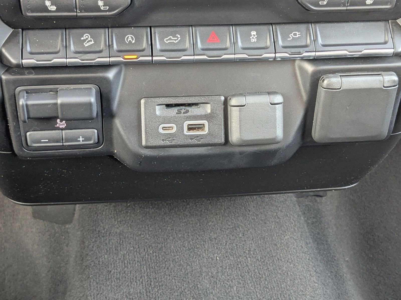 Used 2019 Chevrolet Silverado 1500 LT w/ All-Star Edition image 24