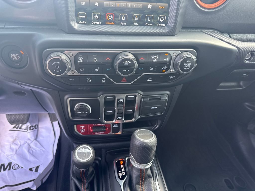 Used 2023 Jeep Gladiator Mojave w/ LED Lighting Group AWD/4WD image 20