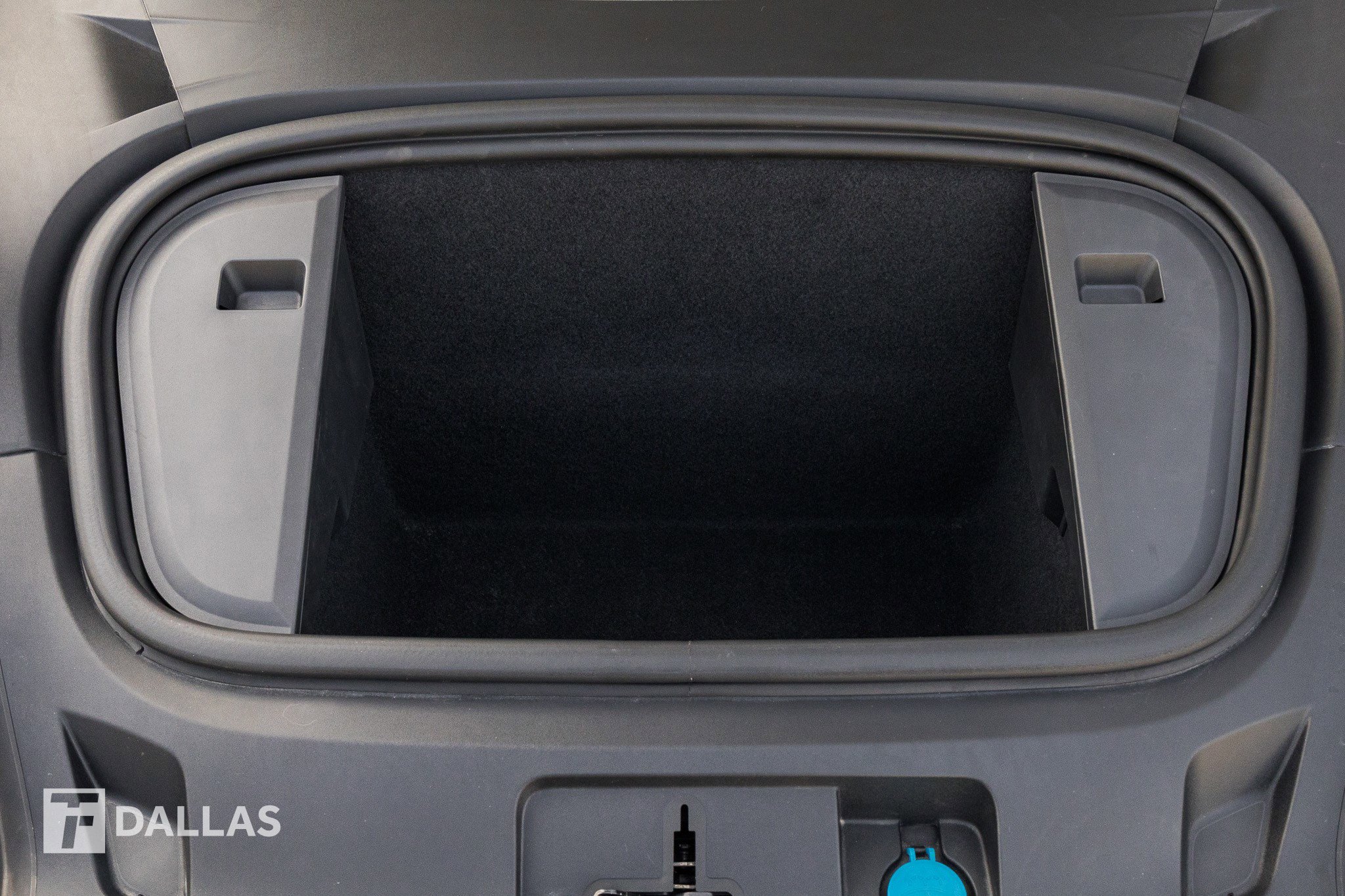 Used 2020 Porsche Taycan Turbo S w/ Storage Package image 45