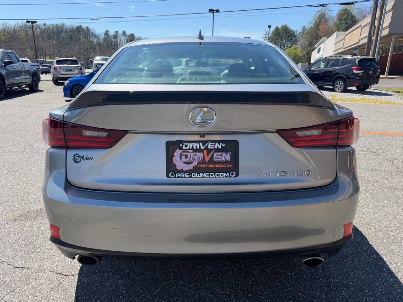 Used 2016 Lexus IS 300 AWD w/ Navigation System Package image 8