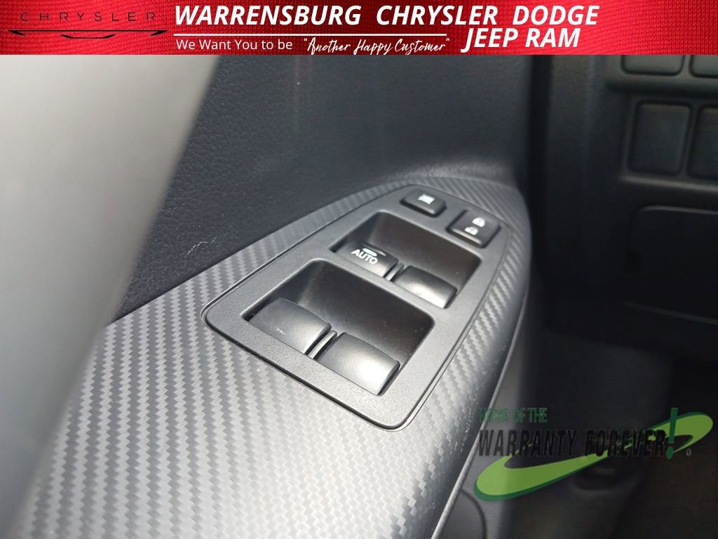Used 2025 Mitsubishi Eclipse Cross SE image 32