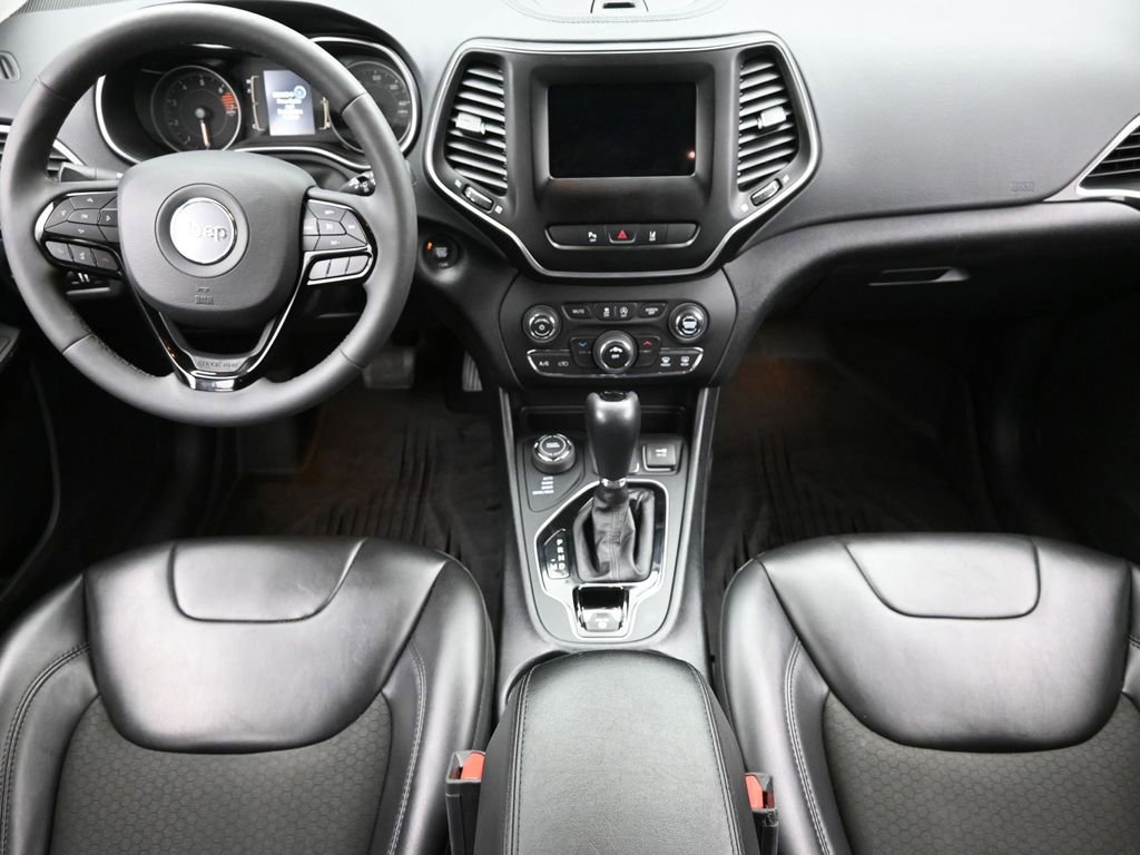 Used 2021 Jeep Cherokee Latitude Plus image 14