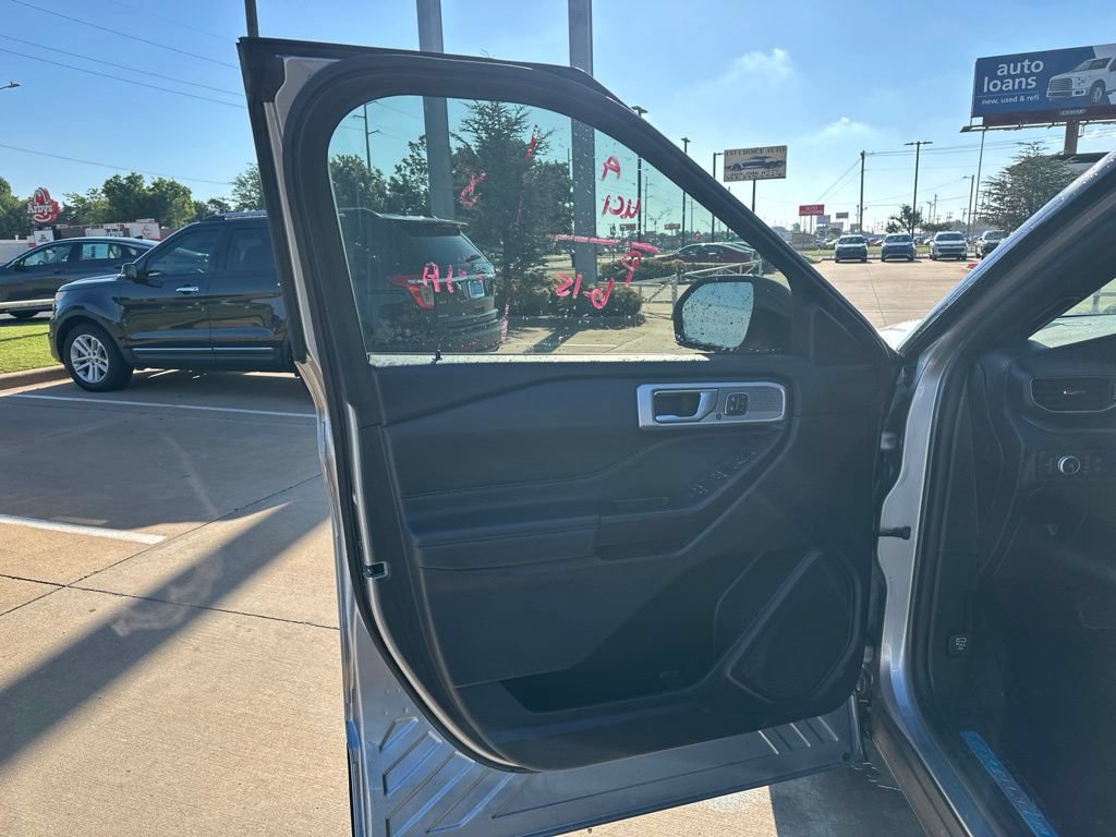 Used 2020 Ford Explorer Limited RWD image 10