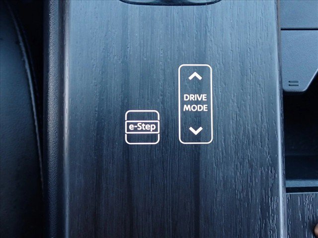 Used 2023 Nissan Ariya AWD image 20