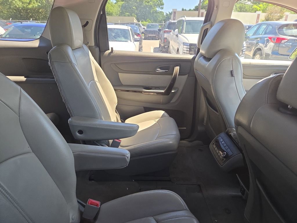 Used 2015 GMC Acadia SLT FWD image 13