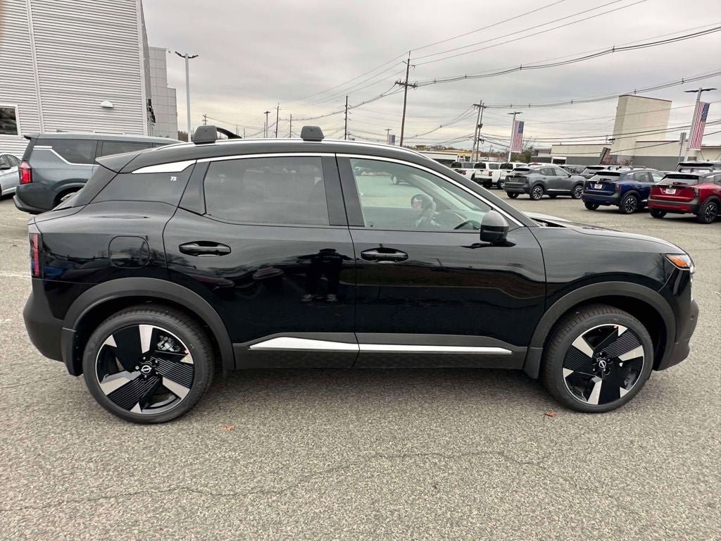 New 2026 Nissan Kicks SR w/ Illumination Package AWD/4WD image 4