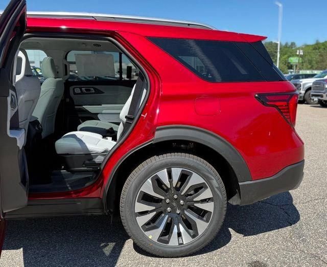 New 2026 Ford Explorer Platinum w/ LUX Leather Package AWD/4WD image 33