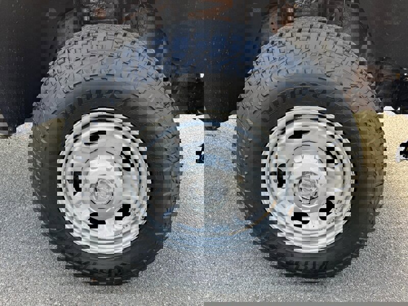 Used 2011 Ford F250 XL image 19