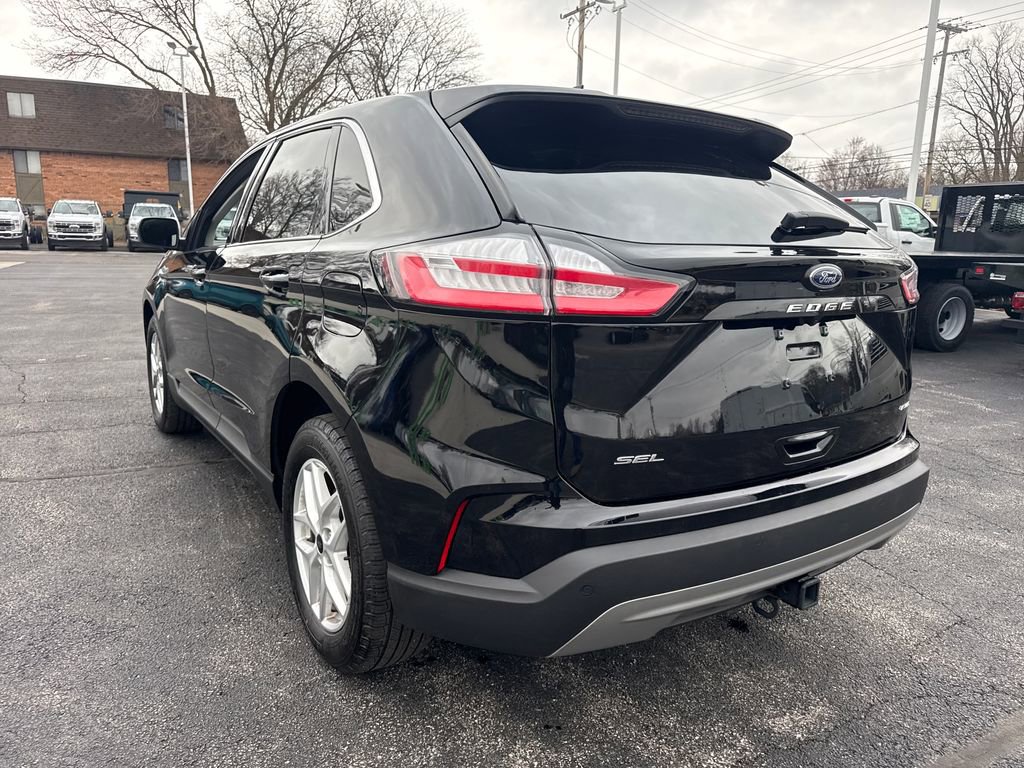Used 2024 Ford Edge SEL w/ Class II Trailer Tow Package image 8