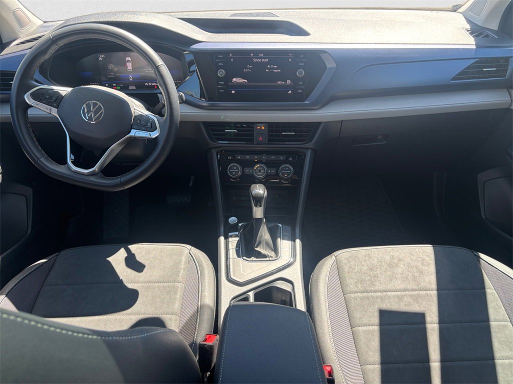 Certified 2024 Volkswagen Taos SE image 10