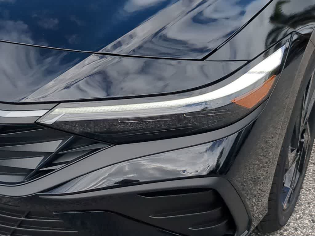 New 2026 Hyundai Elantra SEL Sport Premium FWD image 11