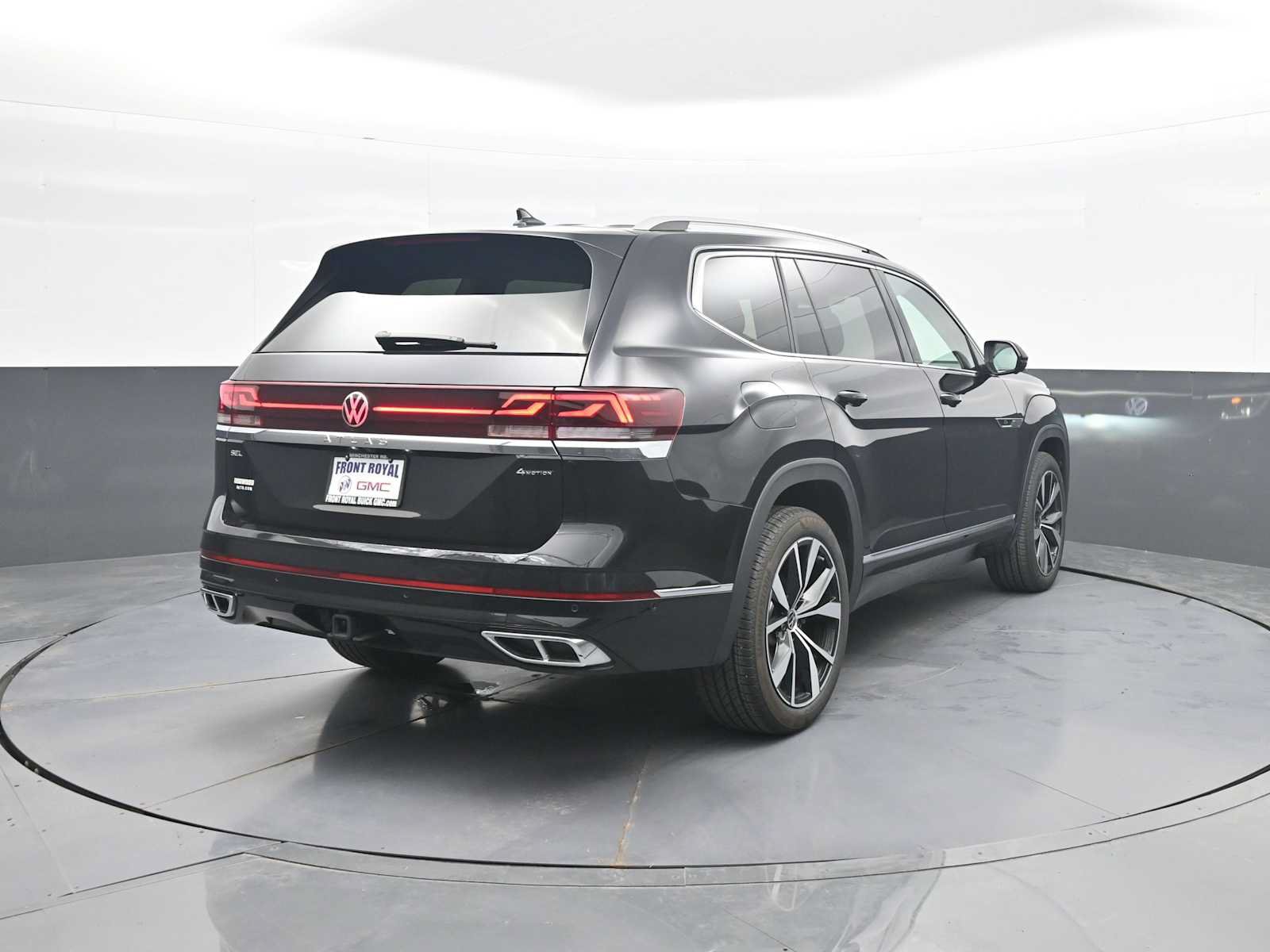 Used 2026 Volkswagen Atlas SEL Premium R-Line AWD/4WD image 7