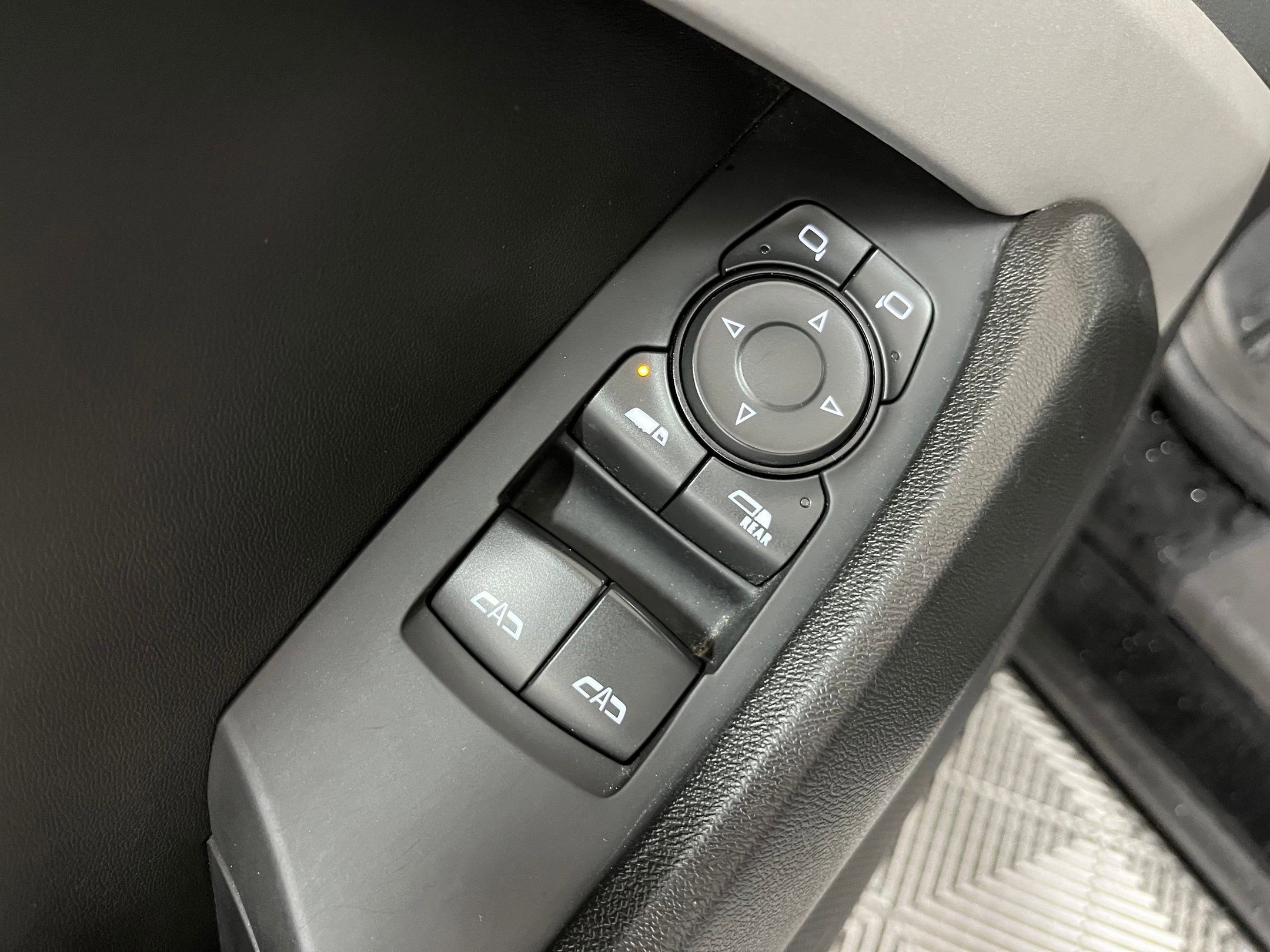 Used 2023 Chevrolet Camaro LT image 10