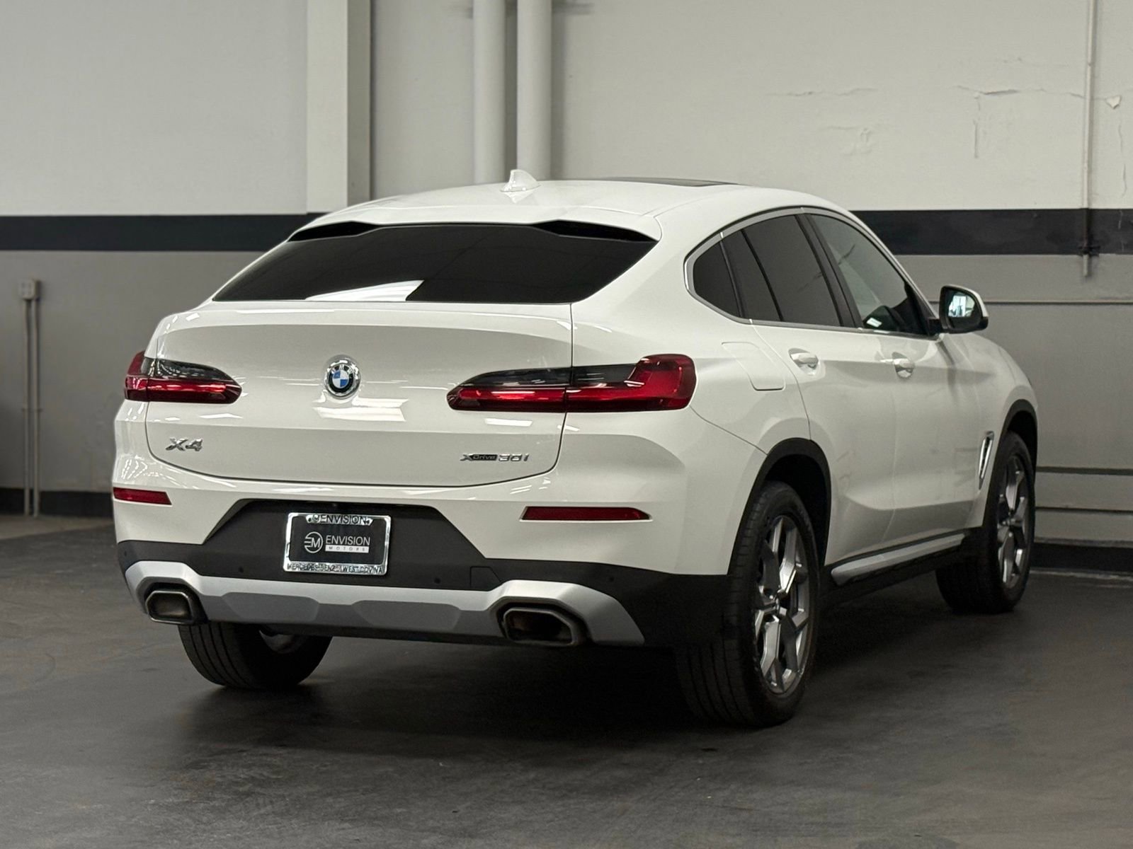 Used 2023 BMW X4 xDrive30i w/ Convenience Package image 12