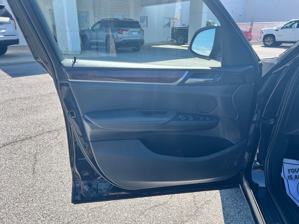 Used 2017 BMW X3 xDrive28i image 15