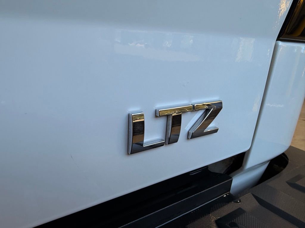 Used 2015 Chevrolet Silverado 1500 LTZ Z71 w/ LTZ Plus Package image 7