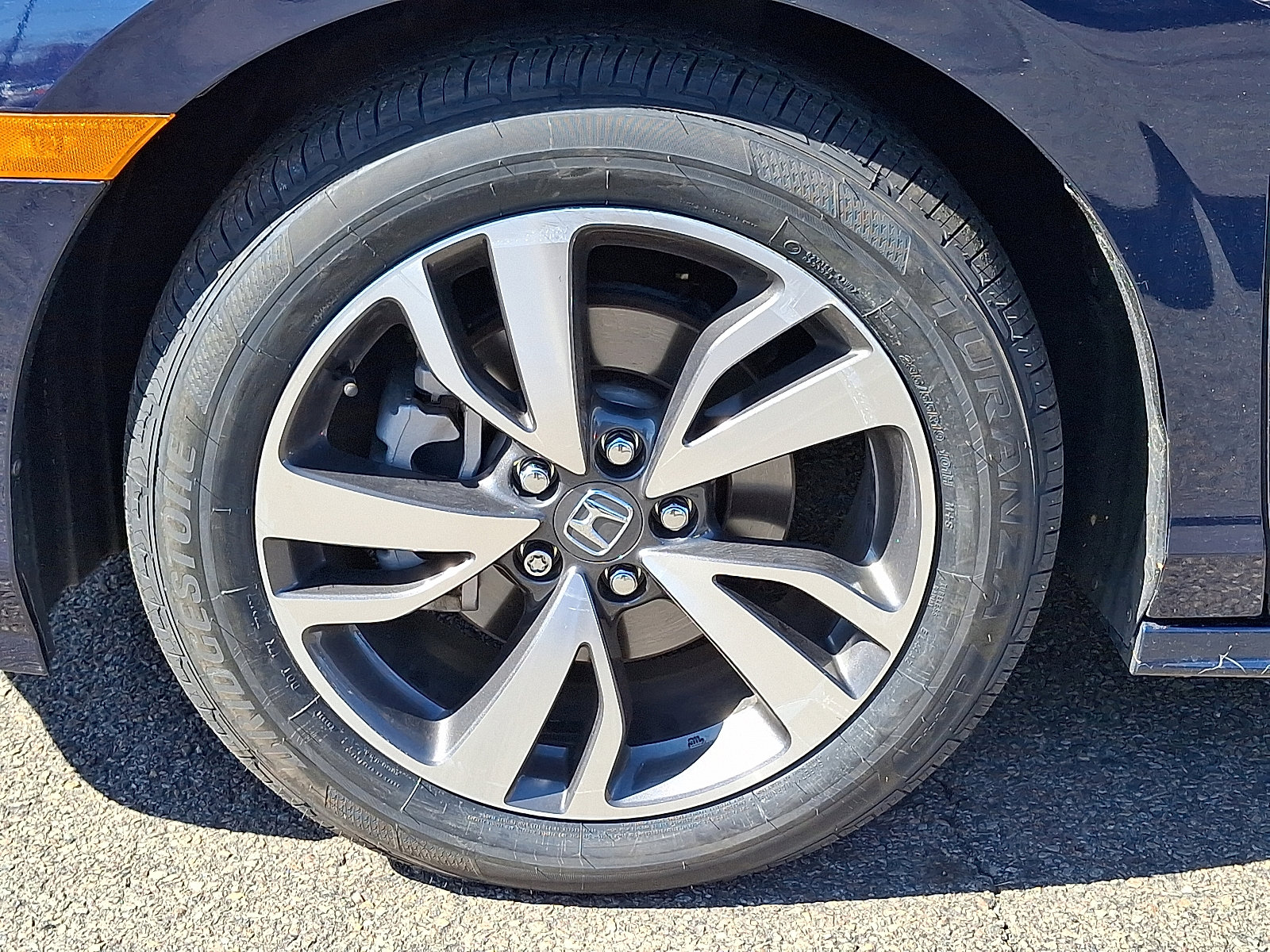 Certified 2024 Honda Odyssey Touring image 11