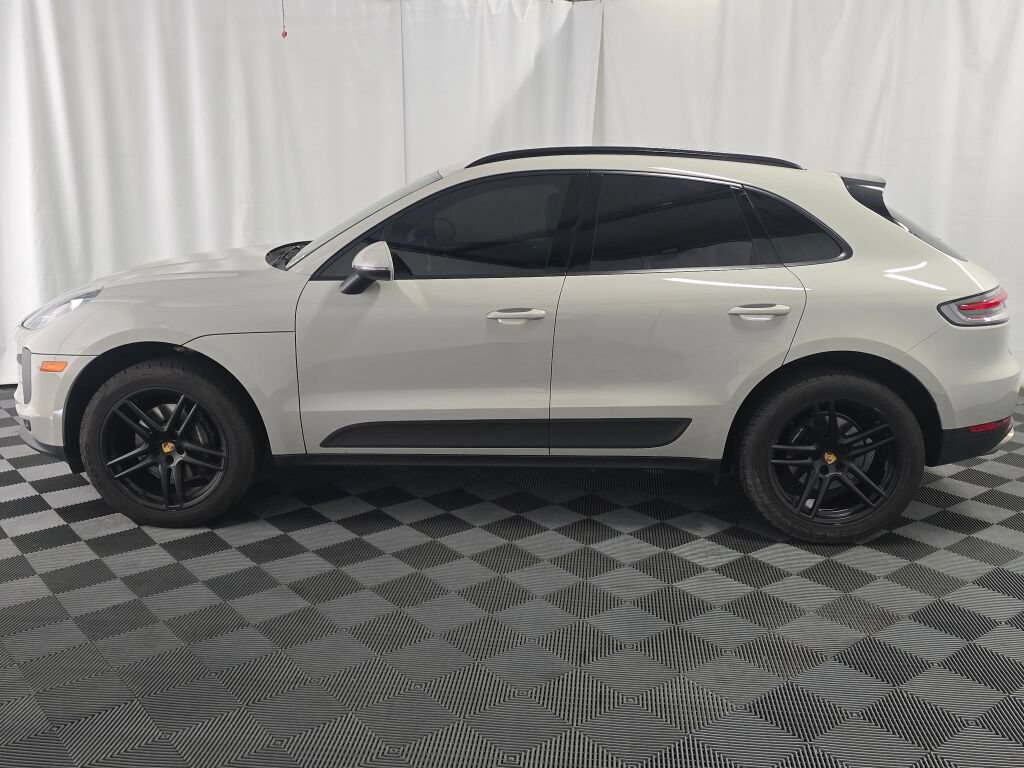Used 2021 Porsche Macan AWD/4WD image 2