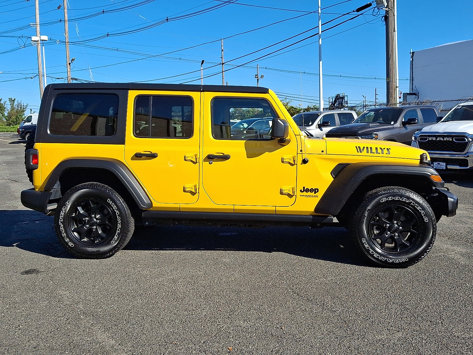 Used 2021 Jeep Wrangler Unlimited Willys image 8