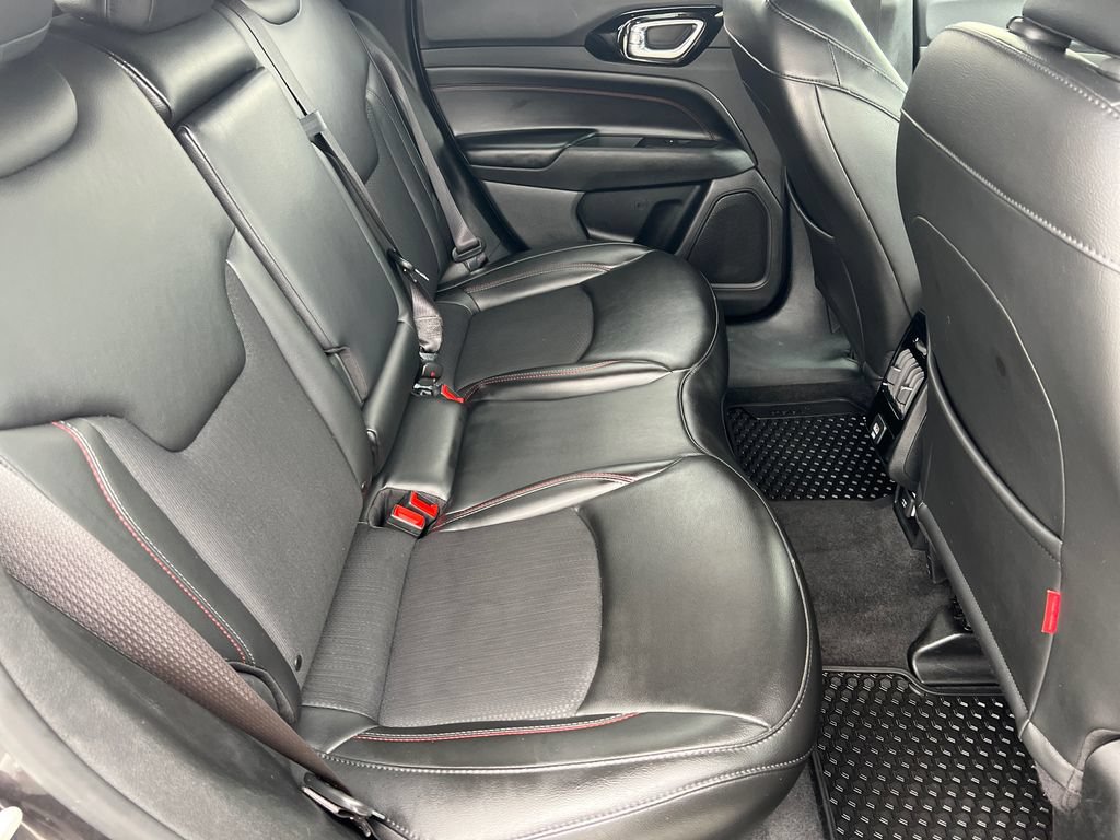Used 2023 Jeep Compass Trailhawk AWD/4WD image 15