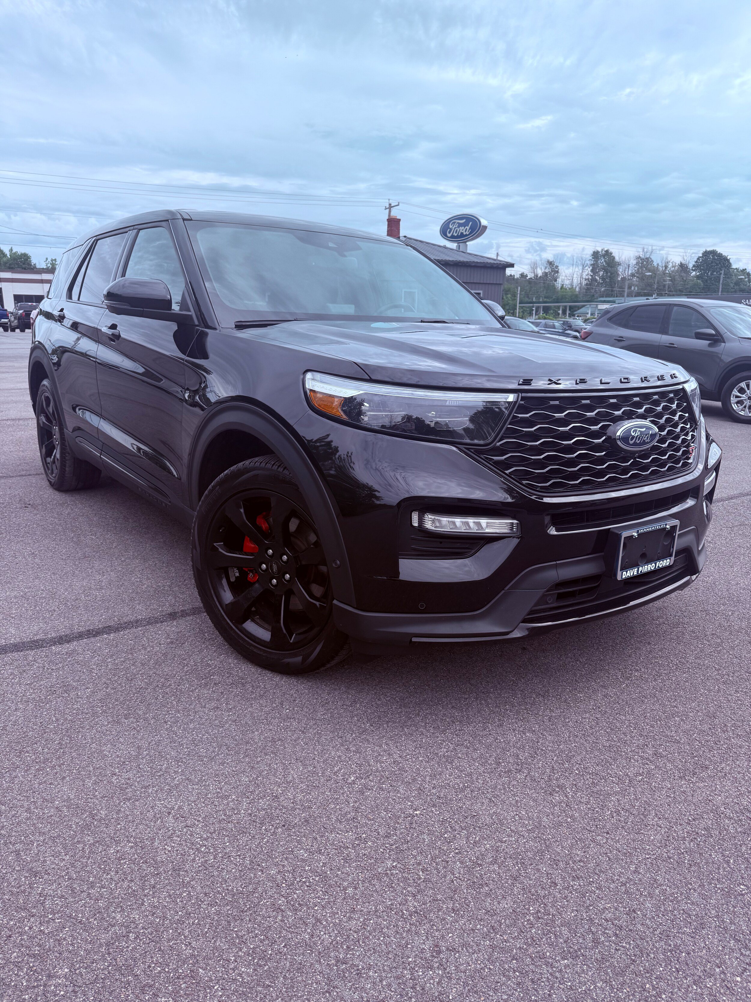 Used 2022 Ford Explorer ST w/ Equipment Group 401A AWD/4WD image 4