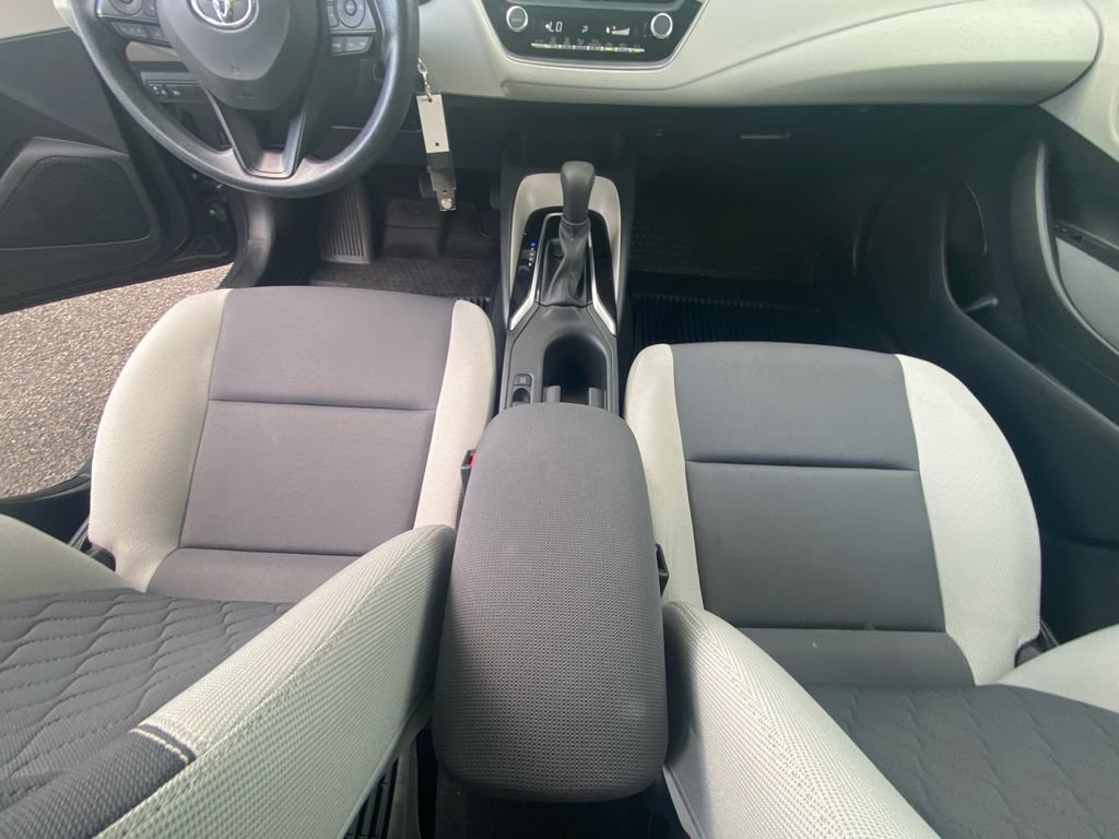 Used 2023 Toyota Corolla LE FWD image 11