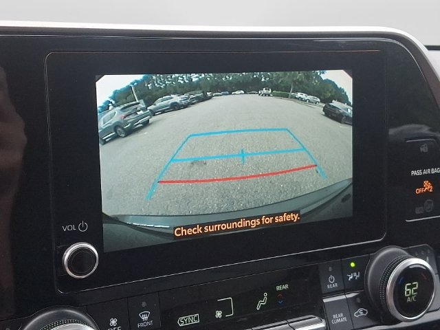 Used 2024 Toyota Highlander XLE AWD/4WD image 22