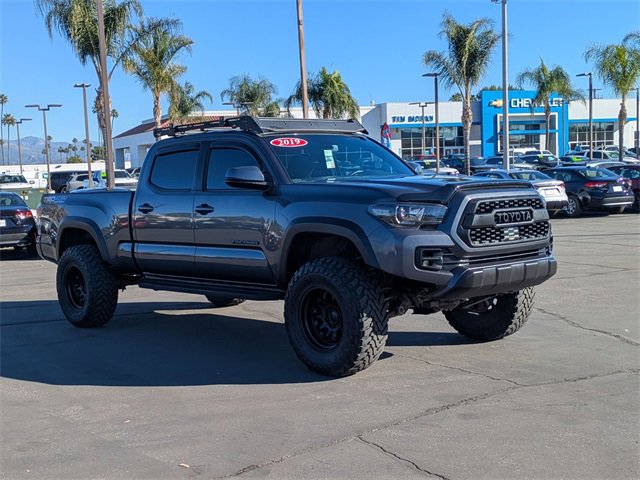 Used 2019 Toyota Tacoma TRD Off-Road image 3