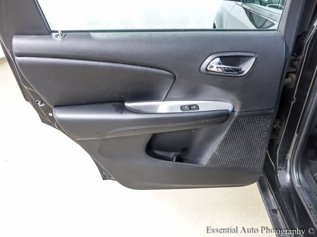 Used 2012 Dodge Journey American Value Package w/ Flexible Seating Group FWD image 19