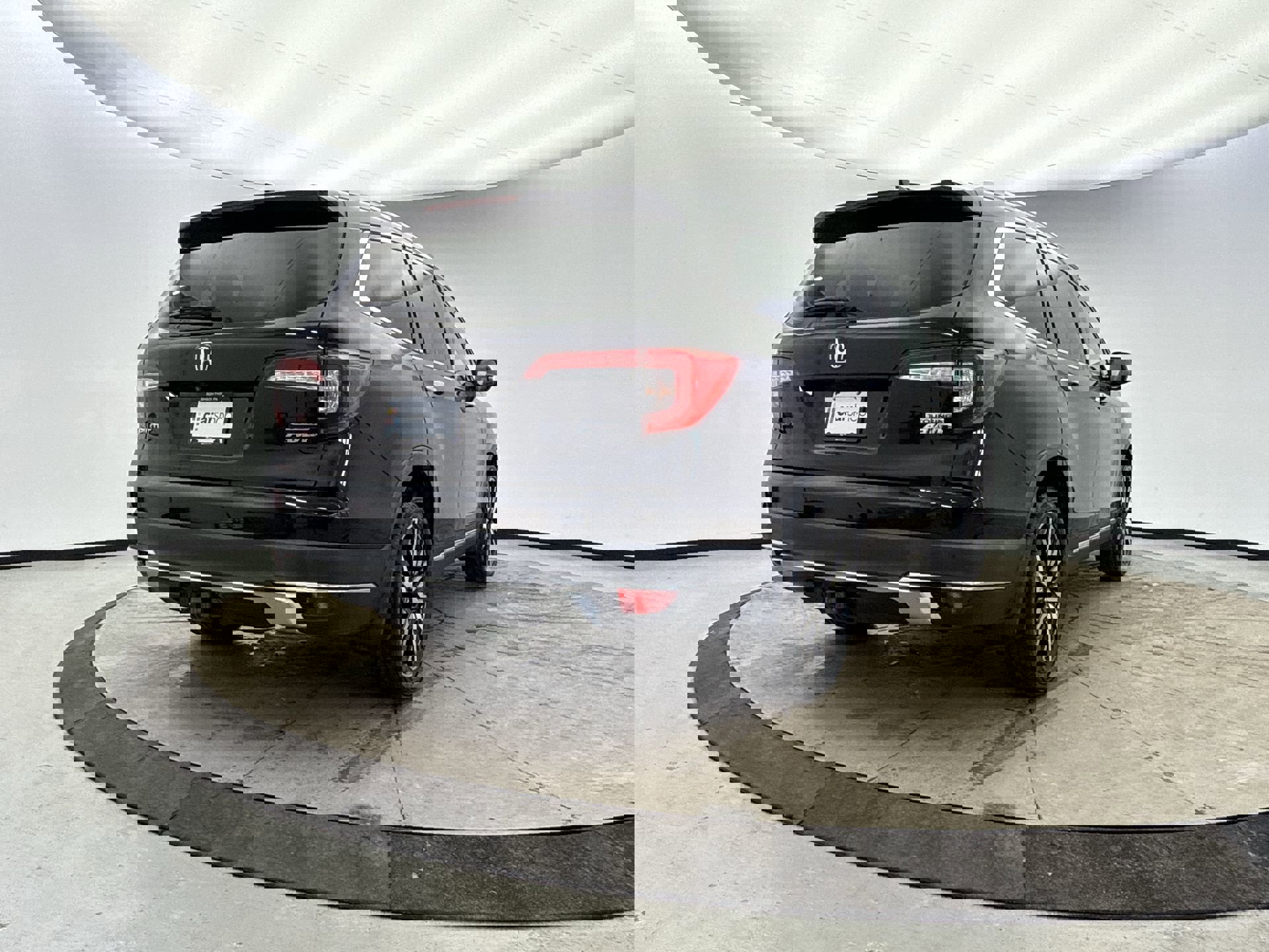 Used 2019 Honda Pilot Touring image 5