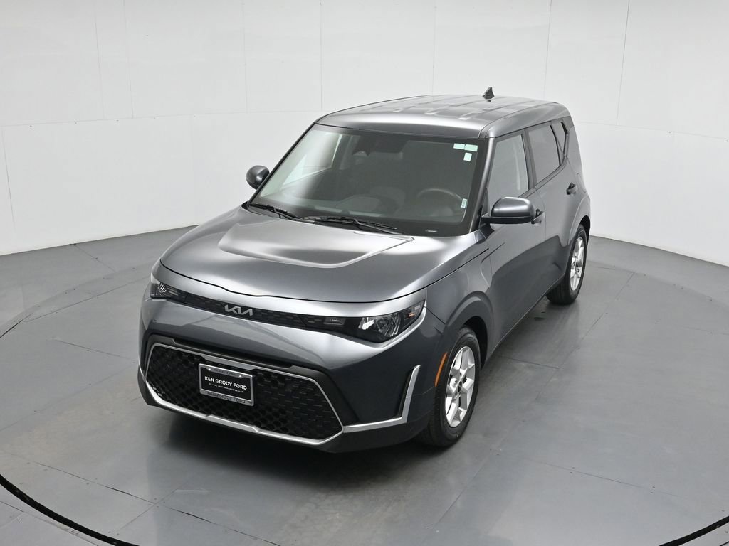 Used 2023 Kia Soul LX w/ Option Group 015 image 36