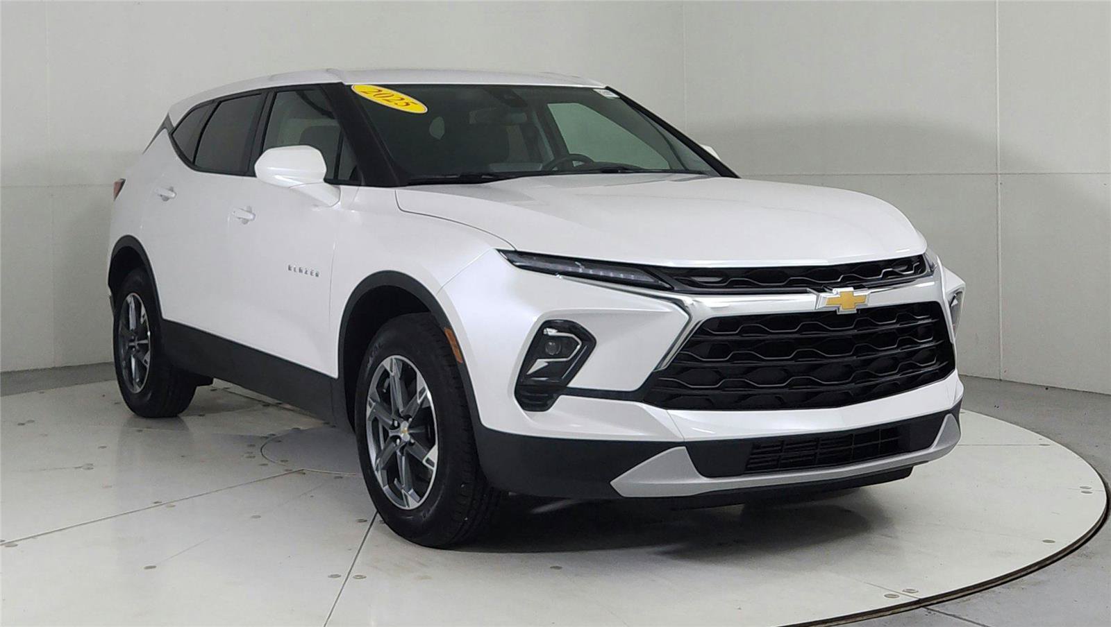 Used 2025 Chevrolet Blazer LT
