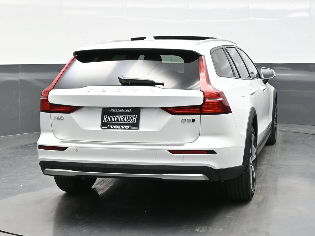 New 2026 Volvo V60 B5 Cross Country Plus w/ Protection Package Premier AWD/4WD image 6