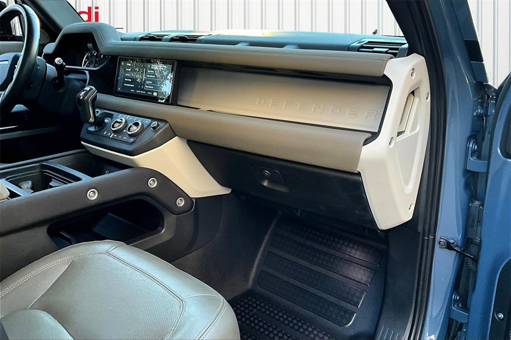 Used 2023 Land Rover Defender 110 S image 26