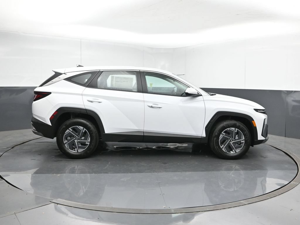New 2026 Hyundai Tucson Blue SE AWD/4WD image 6