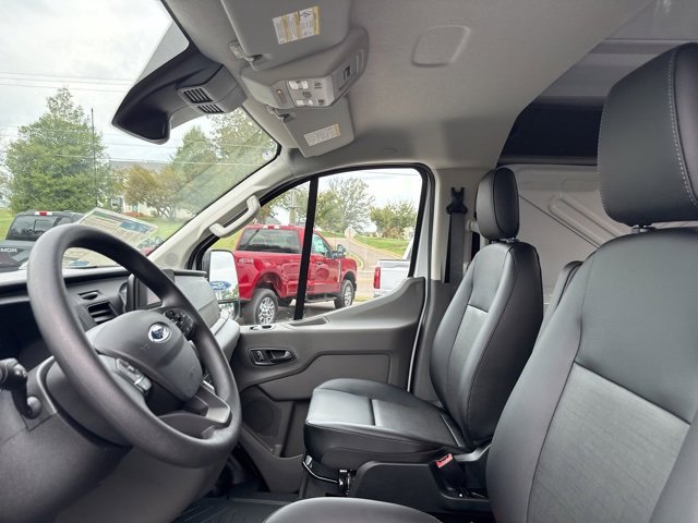 New 2025 Ford Transit 250 Low Roof image 18